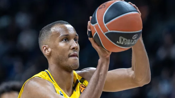 Verlor mit Alba in Belgrad: Louis Olinde. - &copy; Andreas Gora/dpa