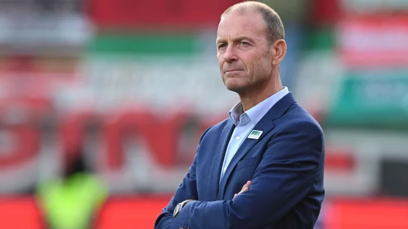 F&uuml;r Augsburgs Trainer Jess Thorup war es ein besonderes Spiel. - &copy; Bernd Wei&szlig;brod/dpa