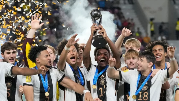 Nach dem Sieg bei der EM triumphierten die DFB-Junioren auch bei der WM. - &copy; Achmad Ibrahim/AP