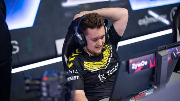 Vitality-Starspieler ZywOo wurde beim Blast Fall Final als wertvollster Spieler ausgezeichnet. - &copy; Michal Konkol/Blast Premier/dpa