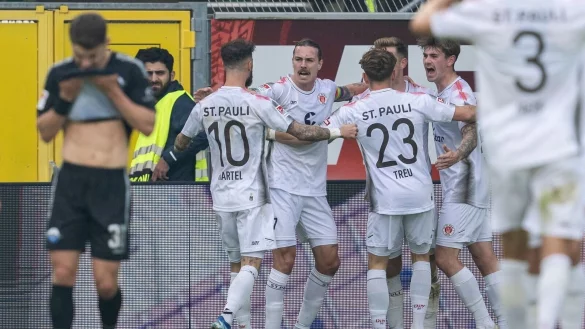 Der FC St. Pauli bleibt Spitzenreiter in der 2. Liga. - &copy; David Inderlied/dpa