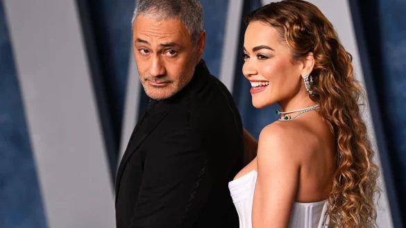 S&auml;ngerin Rita Ora und ihr Mann Taika Waititi bei der Vanity Fair Oscar Party im M&auml;rz in Beverly Hills. - &copy; Doug Peters/PA Wire/dpa