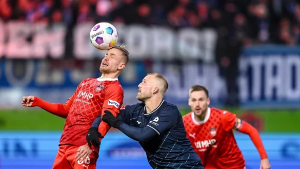 Torloses Kellerduell: Der 1. FC Heidenheim und der VfL Bochum teilten sich die Punkte. - &copy; Harry Langer/dpa