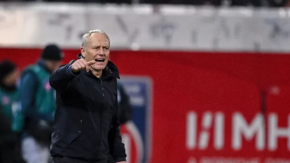 Sowohl offensiv als auch defensiv hatte Freiburgs Trainer Christian Streich bei seinem Team Fehler ausgemacht. - &copy; Harry Langer/dpa
