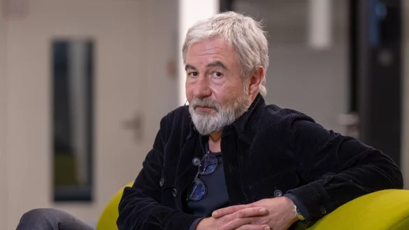 Journalist Elmar Giglinger, aufgenommen nach einer Talkrunde im Newsroom der Deutschen Presse-Agentur. - &copy; Monika Skolimowska/dpa