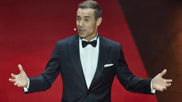 Moderator Kai Pflaume steht in der Regel vor der Kamera - jetzt aber auch auf der Laufstrecke. - &copy; Georg Wendt/dpa