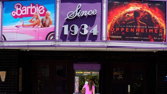 Es startete als Witz, nun k&ouml;nnte es tats&auml;chlich Realit&auml;t werden: Der Film &laquo;Barbenheimer&raquo; soll gedreht werden. - &copy; Chris Pizzello/AP/dpa