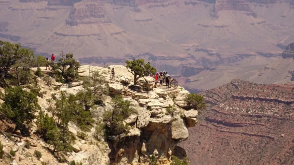 Bei den &laquo;Free Entrance Days&raquo; k&ouml;nnen Nationalparks wie der Grand Canyon ohne Eintrittsgeb&uuml;hr besucht werden. Zusatzgeb&uuml;hren, etwa f&uuml;r Camping oder Touren, fallen aber auch an diesen Tagen an. - &copy; Andrea Warnecke/dpa-tmn