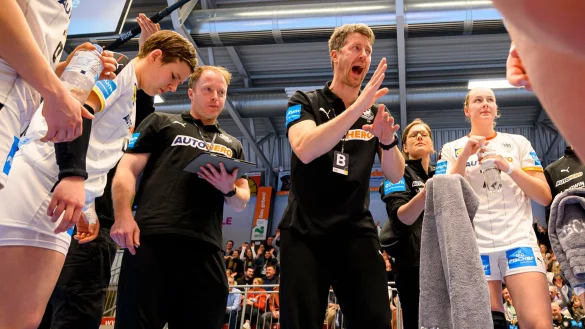 Hat mit Deutschlands Handball-Frauen hohe Ziele: Markus Gaugisch. - &copy; Marco Wolf/dpa