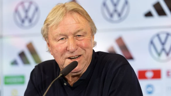 Springt zum zweiten Mal bei den DFB-Frauen ein: Horst Hrubesch. - &copy; J&uuml;rgen Kessler/dpa