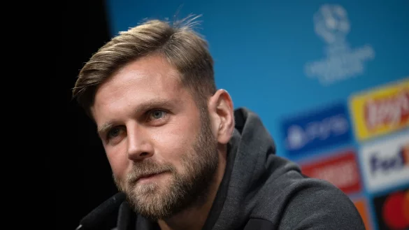 Niclas F&uuml;llkrug nimmt an der Pressekonferenz teil. - &copy; Bernd Thissen/dpa