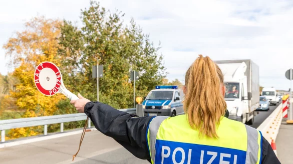 Die Zahl der unerlaubten Einreisen nach Deutschland ist nach Angaben von Innenministerin Faeser von Oktober auf November zur&uuml;ckgegangen. - &copy; Frank Hammerschmidt/dpa