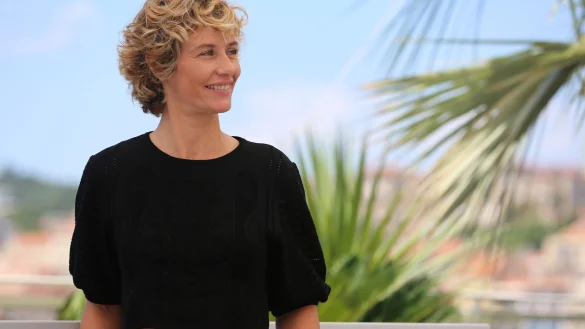 Die belgische Schauspielerin C&eacute;cile de France beim 74. Filmfestival in Cannes. - &copy; Mickael Chavet/ZUMA Wire/dpa