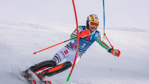 War mit seinem Abschneiden in Gurgl nicht zufrieden: Linus Stra&szlig;er. - &copy; Expa/Johann Groder/APA/dpa