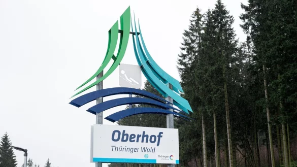 Oberhof hatte zuletzt Interesse bekundet, die olympischen Wettbewerbe im Bob, Rodeln und Skeleton 2026 zu &uuml;bernehmen. - &copy; Daniel Vogl/dpa