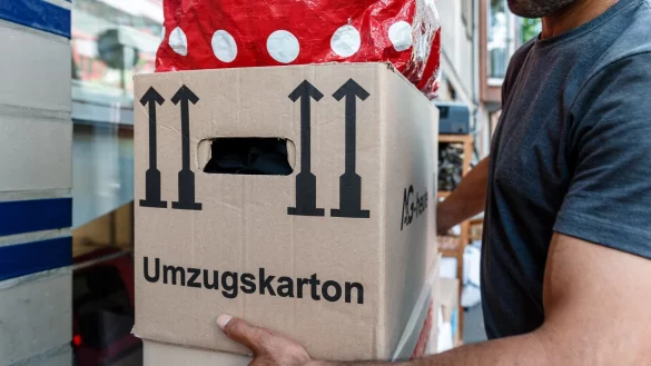 Ein Vorteil von wiederverwendbaren Kartons ist, dass man sie nach dem Umzug nicht einlagern muss. - © Markus Scholz/dpa-tmn