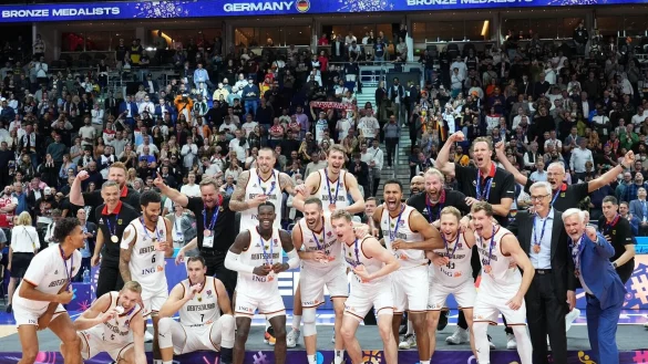 Die deutschen Basketballer gewannen bei der Europameisterschaft Bronze. - &copy; Soeren Stache/dpa