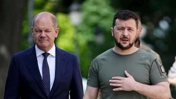 Bundeskanzler Olaf Scholz ist im Juni in die Ukraine gereist und hat den ukrainischen Pr&auml;sidenten Wolodymyr Selenskyj getroffen. - &copy; Kay Nietfeld/dpa