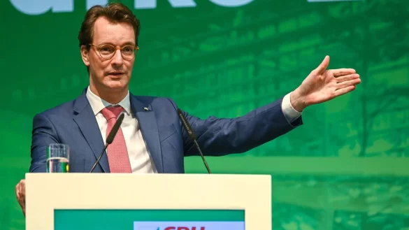 Hendrik W&uuml;st, Ministerpr&auml;sident von Nordrhein-Westfalen. - &copy; Heiko Rebsch/dpa/Archivbild