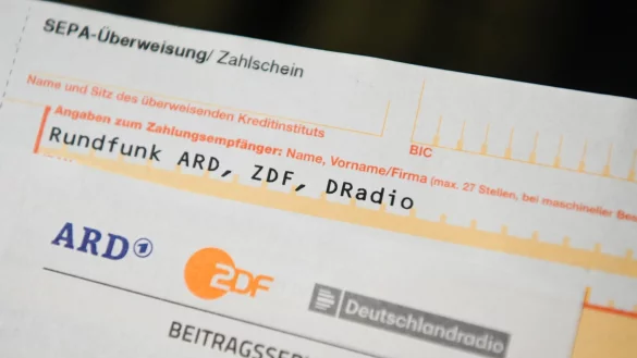 Auch Bezieher des neuen B&uuml;rgergeldes k&ouml;nnen sich vom Rundfunkbeitrag befreien lassen. Wer bereits befreit ist, bleibt es automatisch. - &copy; Nicolas Armer/dpa