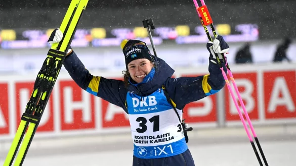 Trotz Strafminute sicherte sie sich den ersten Platz: Hanna Oberg aus Schweden. - &copy; Vesa Moilanen/Lehtikuva/AP/dpa