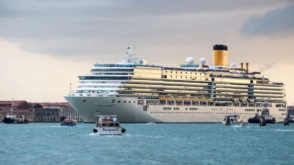 Zum Themendienst-Bericht vom 1. Dezember 2022: Auf der &laquo;Costa Deliziosa&raquo; l&auml;uft im Oktober n&auml;chsten Jahres eine Woche lang viel Schlager. - &copy; Andrea Warnecke/dpa-tmn