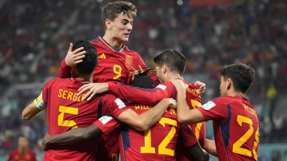 Spaniens Fu&szlig;baller k&ouml;nnen sich dank des DFB-Teams &uuml;ber den Einzug ins Achtelfinale freuen. - &copy; Li Gang/XinHua/dpa