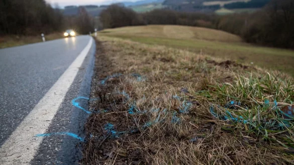 Der Tatort in Kusel. Im Prozess um die t&ouml;dlichen Sch&uuml;sse auf zwei Polizisten bei Kusel hat der Nebenangeklagte erstmals Fragen des Gerichts zur Tatnacht Ende Januar beantwortet. - &copy; Harald Tittel/dpa