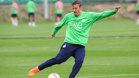 Der VfL Wolfsburg hat den Vertrag mit Max Kruse aufgel&ouml;st. - &copy; Julian Stratenschulte/dpa