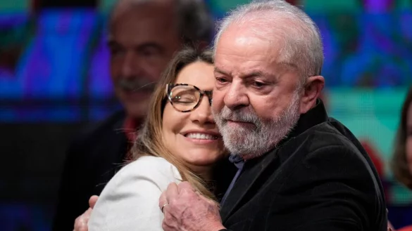 - &copy; Andre Penner/AP/dpa