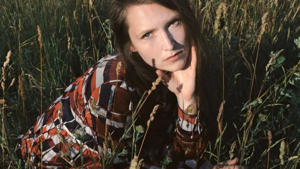 Cover des Albums &laquo;Silence Wore a Silver Coat&raquo; von Stella Sommer. - &copy; Gloria Endres de Oliveira/check your head/dpa