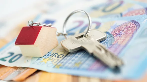 Mietzuschuss vom Staat: Wer innerhalb bestimmter Einkommensgrenzen verdient, kann Wohngeld beantragen. Es soll um durchschnittlich 190 Euro im Monat aufgestockt werden. - &copy; Andrea Warnecke/dpa-tmn