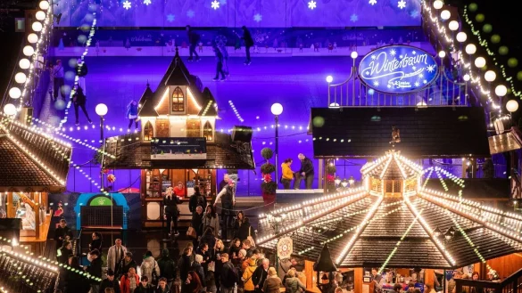 Die Fu&szlig;ball-WM und die Weihnachtsmarkt-Saison fallen dieses Jahr auf die gleiche Zeit. - &copy; Christoph Schmidt/dpa/Archiv