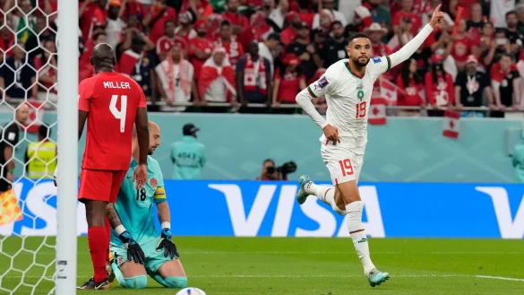 Youssef En-Nesyri (r) schoss Marokko zum Sieg gegen Kanada. - &copy; Natacha Pisarenko/AP/dpa