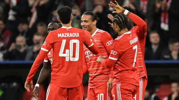 Bayerns Leroy Sane (M) feiert mit Sadio Mane (l-r), Noussair Mazraoui, Serge Gnabry und Alphonso Davies nach seinem Tor zum 1:0. - &copy; Sven Hoppe/dpa
