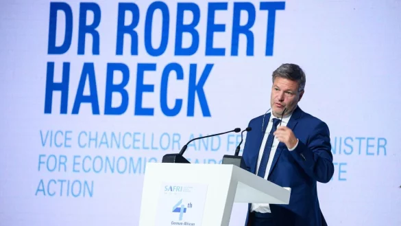 Wirtschaftsminister Robert Habeck beim vierten German - African Business Summit (GABS) in Johannesburg. - &copy; Bernd von Jutrczenka/dpa