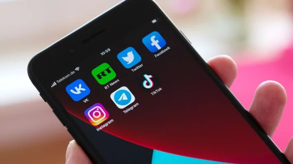 Das sonst so fl&uuml;ssig laufende Instagram war heute f&uuml;r viele Menschen nicht nutzbar. - &copy; Fernando Gutierrez-Juarez/dpa-Zentralbild/dpa