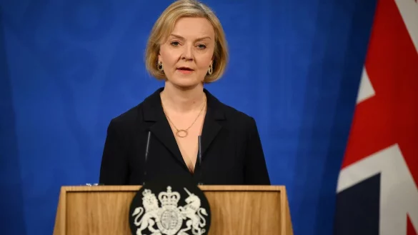 Liz Truss spricht w&auml;hrend einer Pressekonferenz in der Downing Street. - &copy; Daniel Leal/PA Wire/dpa