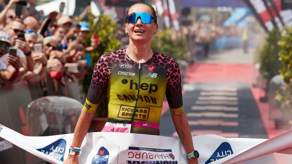 Stellte in diesem Jahr die Ironman- und 70.3-Ironman-Weltbestzeit auf: Triathletin Laura Philipp. - &copy; Georg Wendt/dpa