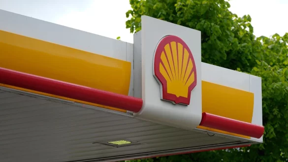Unternehmen wie Shell und BP gelten als Krisengewinner - von ihren Milliardeneinnahmen will nun auch die britische Regierung profitieren. - &copy; Alastair Grant/AP/dpa