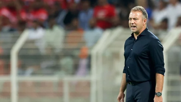 Trotz des wenig &uuml;berzeugenden Auftritts seines Teams urteilte Bundestrainer Hansi Flick milde. - &copy; Christian Charisius/dpa