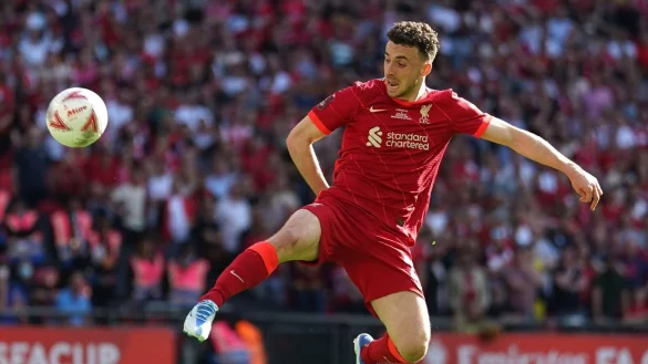 Liverpools Diogo Jota wird länger pausieren müssen. - © Nick Potts/PA Wire/dpa