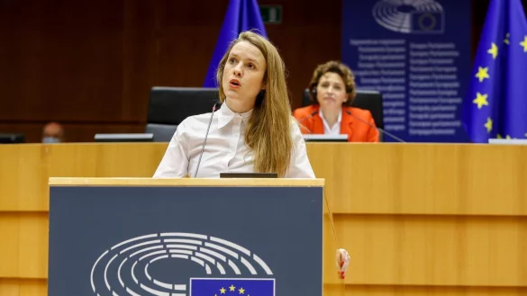 Die Fraktionsvorsitzende der Europa-Gr&uuml;nen Terry Reintke. - &copy; Alain Rolland/European Parliament/dpa
