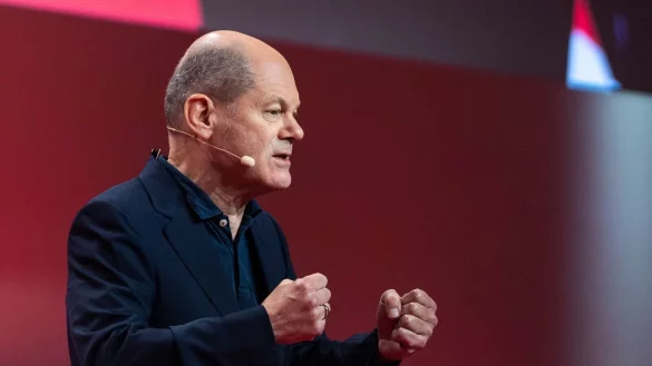 Olaf Scholz spricht beim SPD-Debattenkonvent. - &copy; Christophe Gateau/dpa