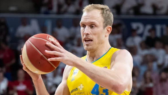 Alba-Kapitän Luke Sikma gelang gegen Ludwigsburg ein Triple Double. - © Sven Hoppe/dpa/Archiv