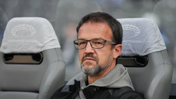 Stellt Hertha BSC auf finanziell angespannte Zeiten ein: Herthas Manager Fredi Bobic. - &copy; Soeren Stache/dpa-Zentralbild/dpa