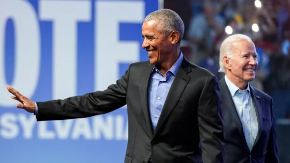 US-Pr&auml;sident Joe Biden und sein Vorg&auml;nger Barack Obama in Pennsylvania. - &copy; Patrick Semansky/AP/dpa