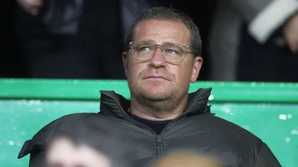 Max Eberl, der zuk&uuml;nftige Sportchef von RB Leipzig, sitzt im Stadion. - &copy; Jan Woitas/Deutsche Presse-Agentur GmbH/dpa