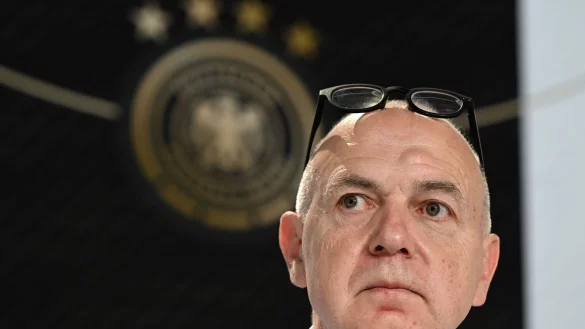 DFB-Pr&auml;sident Bernd Neuendorf spricht auf einer Pressekonferenz. - &copy; Federico Gambarini/dpa