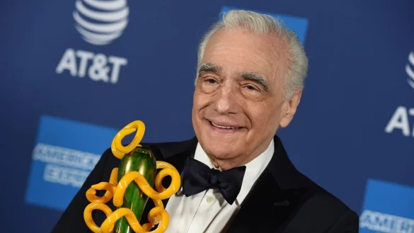 Regisseur und Drehbuchautor Martin Scorsese, der f&uuml;r seinen Film &laquo;The Irishman&raquo; mit dem Sonny Bono Visionary Award ausgezeichnet wurde, steht im Presseraum der 31. Palm Springs International Film Festival Awards Gala. - &copy; Jordan Strauss/Invision/dpa